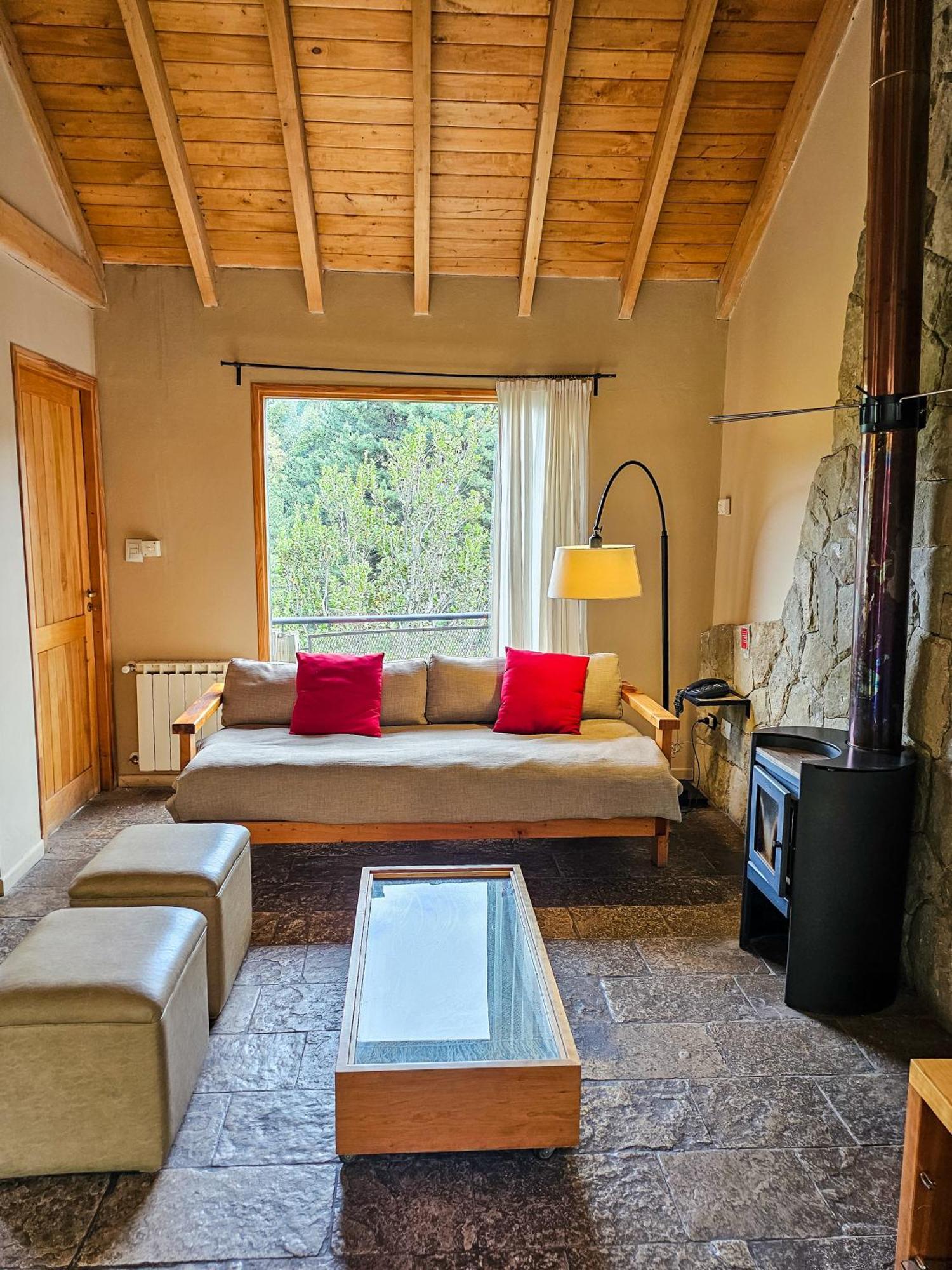 San Martín de los Andes Das Rosenhaus Apart Hotel By Rosas Blancas الغرفة الصورة