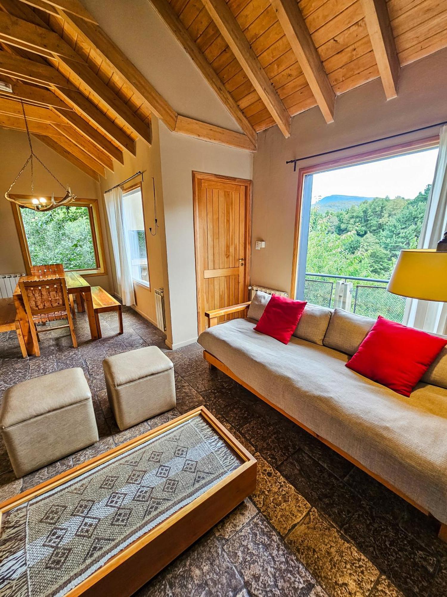 San Martín de los Andes Das Rosenhaus Apart Hotel By Rosas Blancas الغرفة الصورة